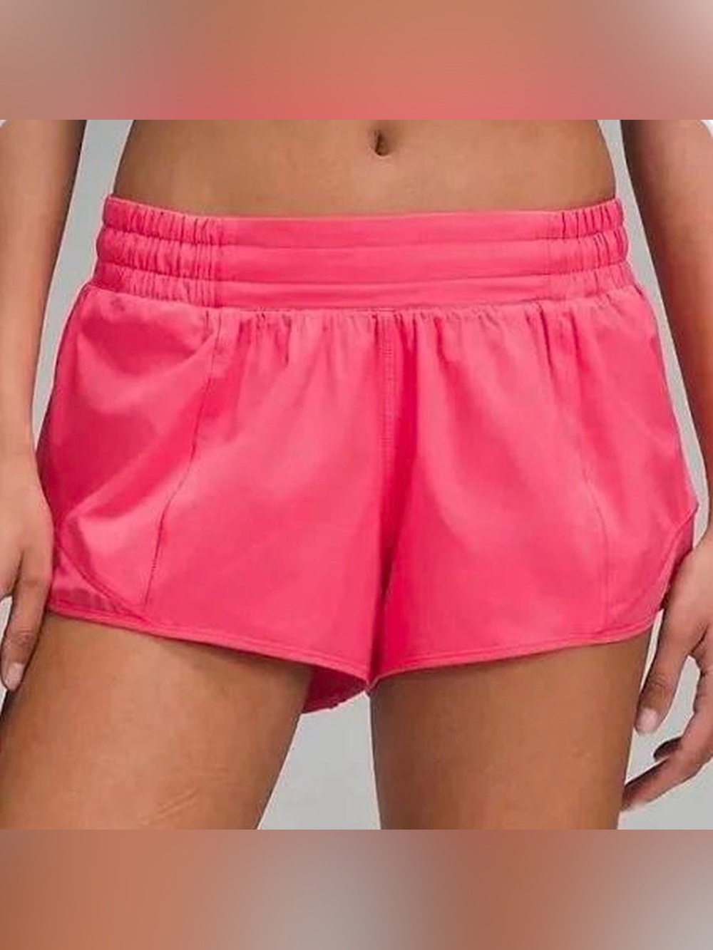 Lululemon hotty hot shorts 2.5